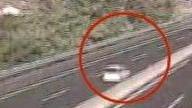 Ubriaco percorre contromano l’A11, paura in autostrada
