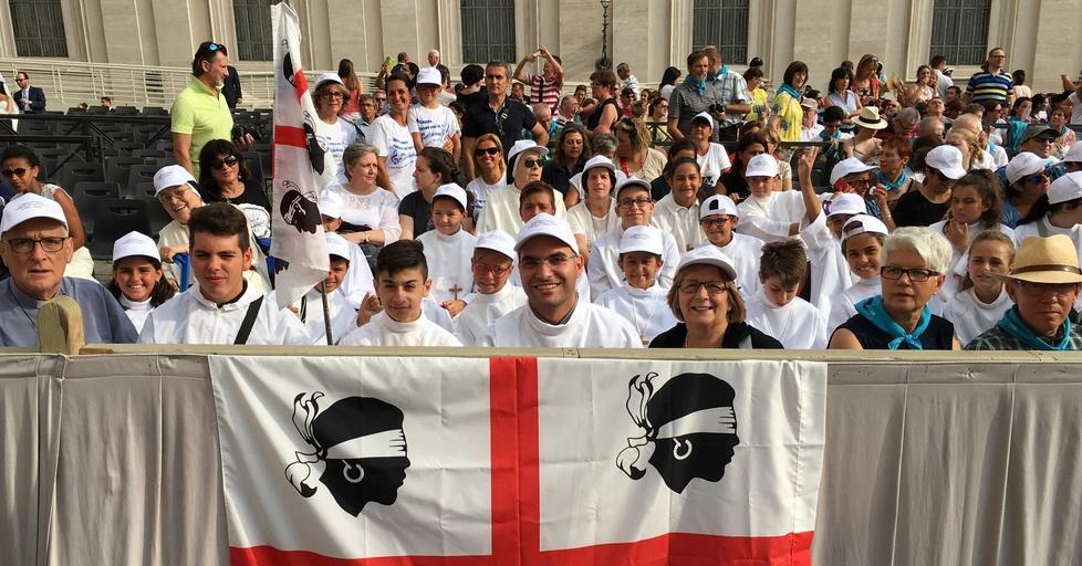 I bambini davanti a Papa Francesco