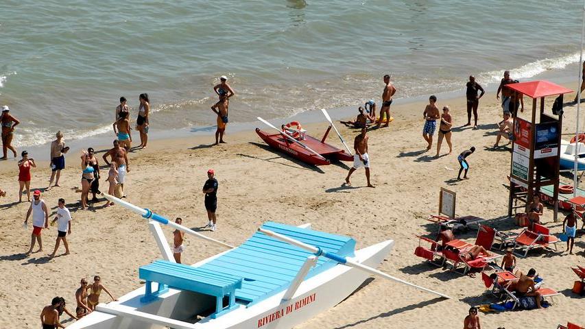 Anziano sotto accusa: «Ha molestato una bimba»