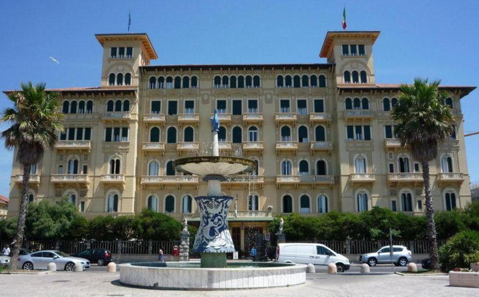 Il Royal investe soldi e punta sui congressi 