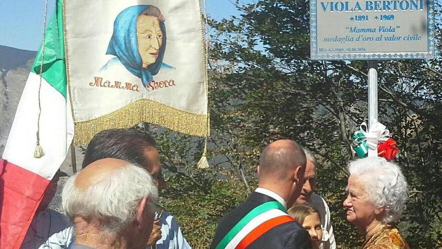 Una piazza intitolata a Mamma Viola