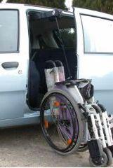 Guidare l’auto da disabili, tutte le informazioni all’Aci