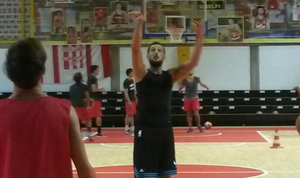Belinelli in palestra con la Baltur 