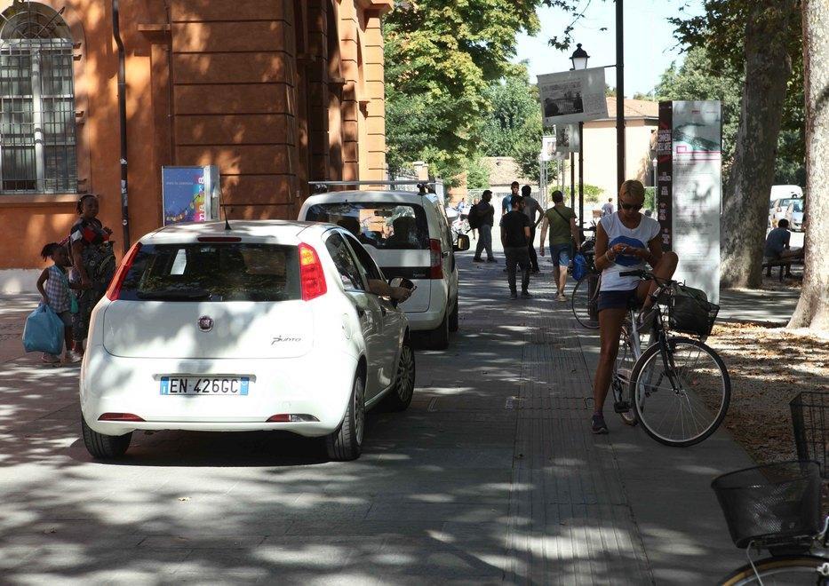 Viale Allegri nel caos per i bus c’è un piano B 