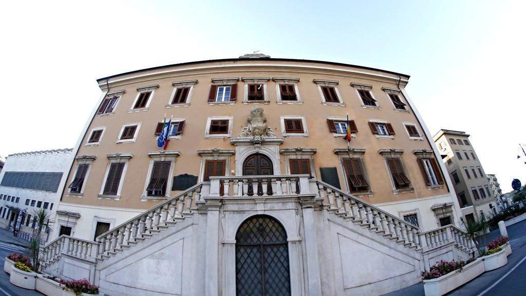 Il palazzo comunale di Livorno (Marzi Pentafoto)