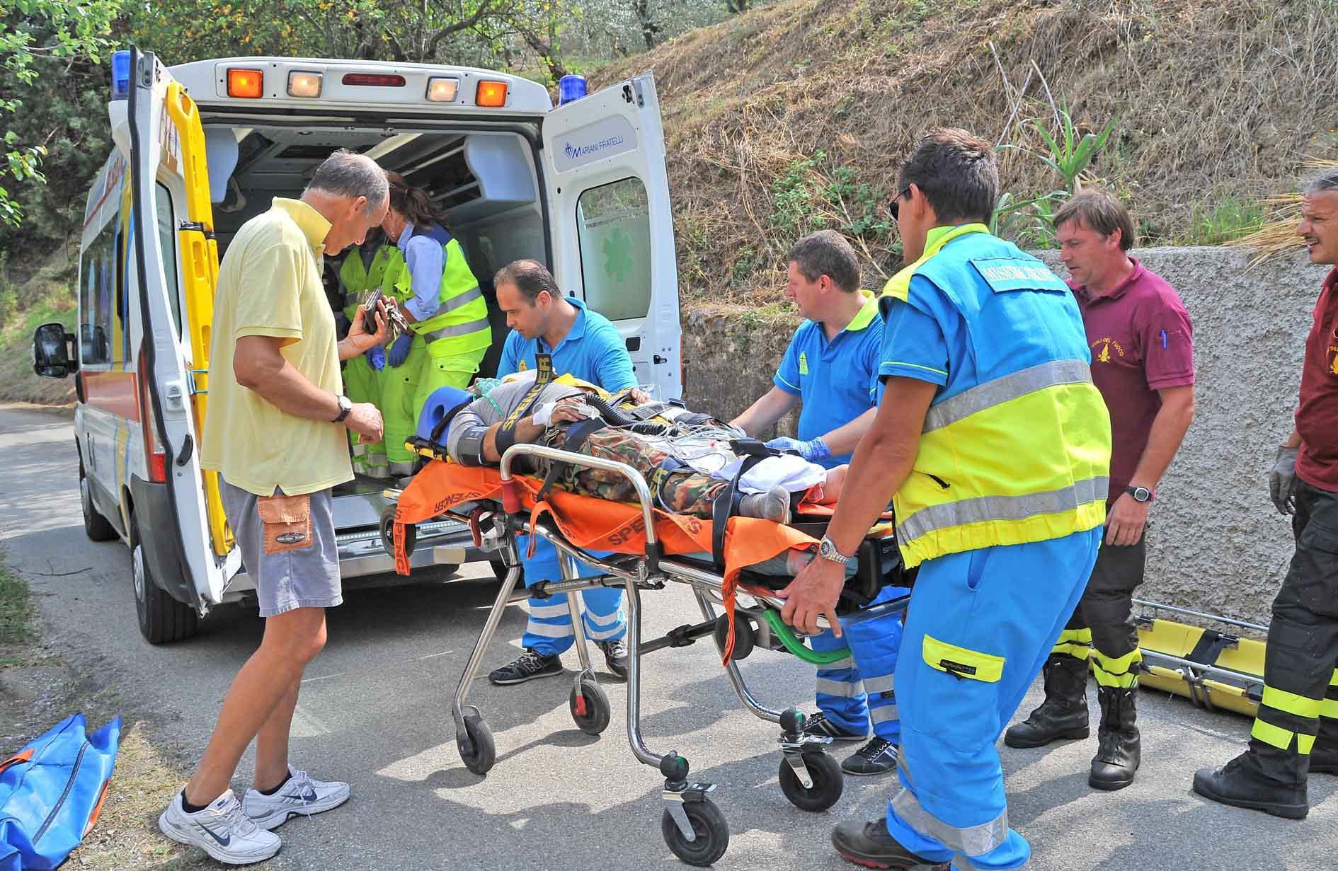 Un intervento della Misericordia in una foto d'archivio