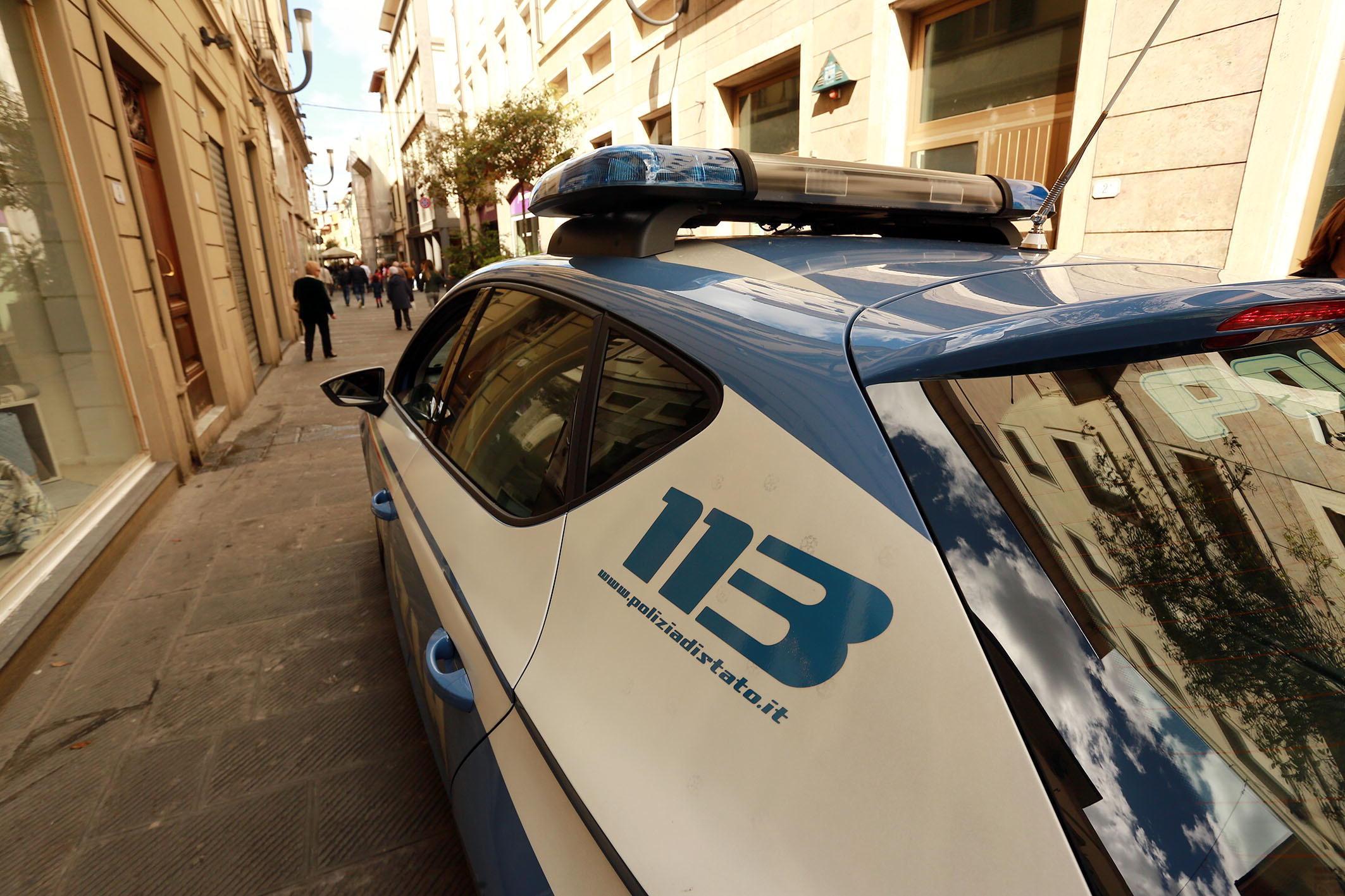 Una volante in centro (foto d'archivio)