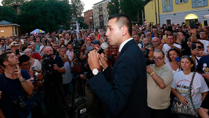 Formigine, Di Maio alla piazza dei grillini: «Non molleremo»