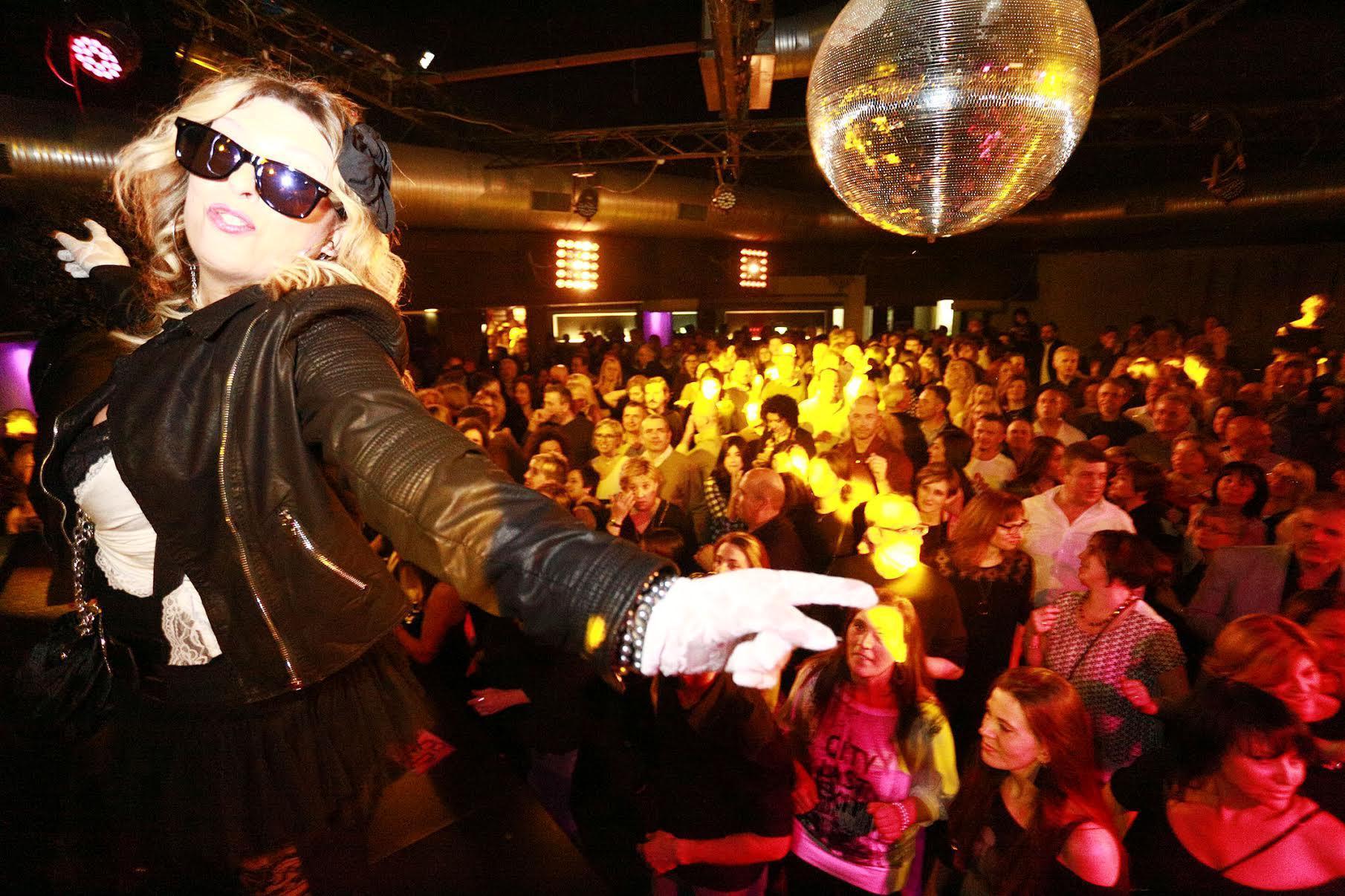 In discoteca 