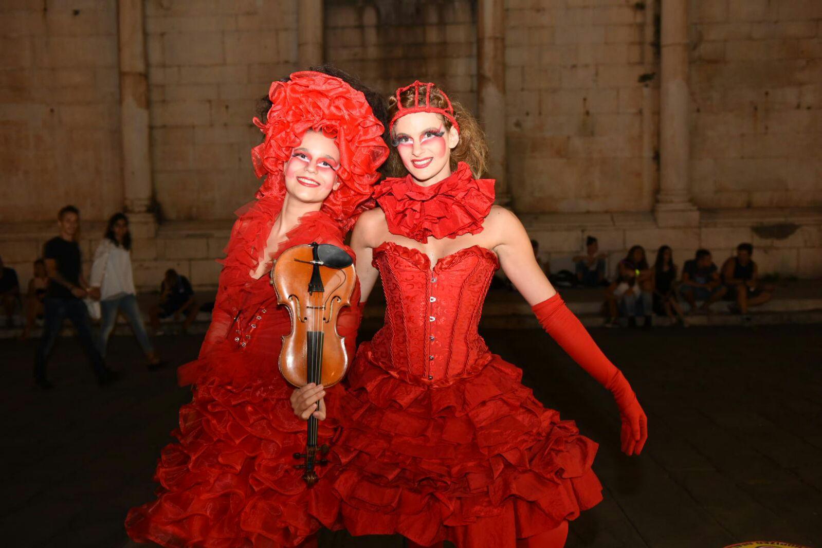 Le violiniste in piazza San Michele
