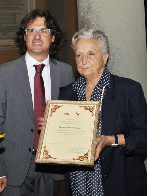 Atrio pieno per la festa del consiglio 