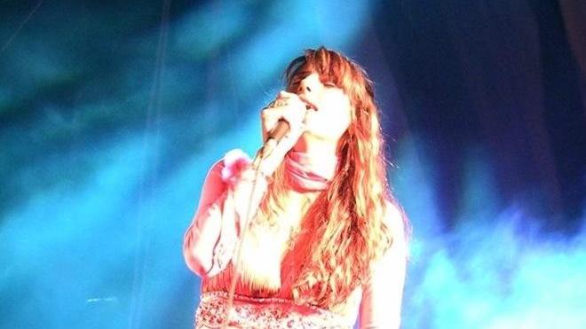 Maria Luisa Congiu canta la Cortes