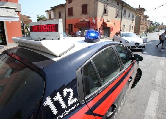 Una volante dei carabinieri