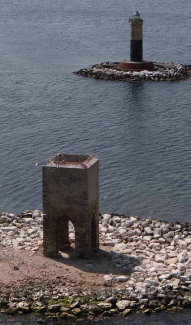 Nel tunnel segreto in barca dall’Adriatico fino al mar Tirreno 