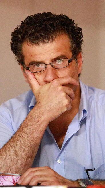 Assalti ai cassonetti di abiti usati Torchia: «Basta, serve un piano» 