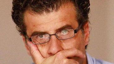 Assalti ai cassonetti di abiti usati Torchia: «Basta, serve un piano»