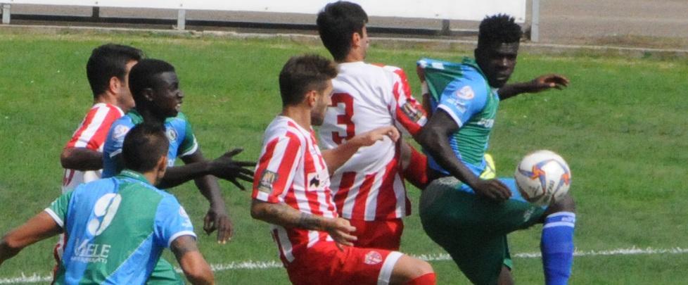 Nuorese a Arzachena già in fuga 