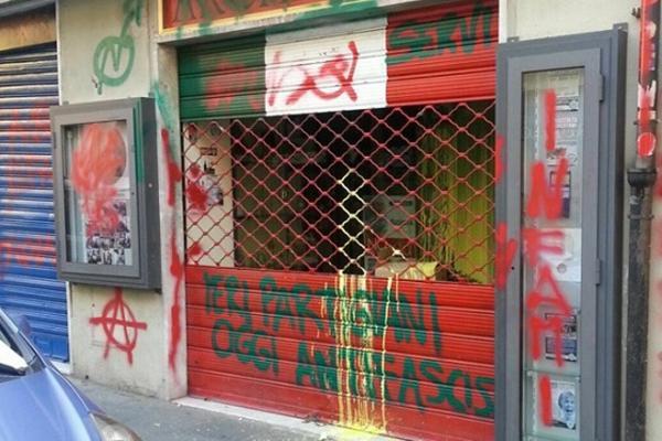 Vandali contro CasaPound: imbrattata la sede di Pescia
