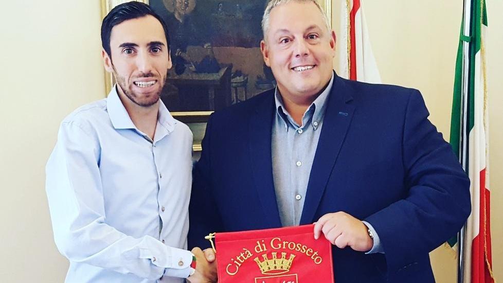 Il sindaco riceve il maratoneta La Rosa