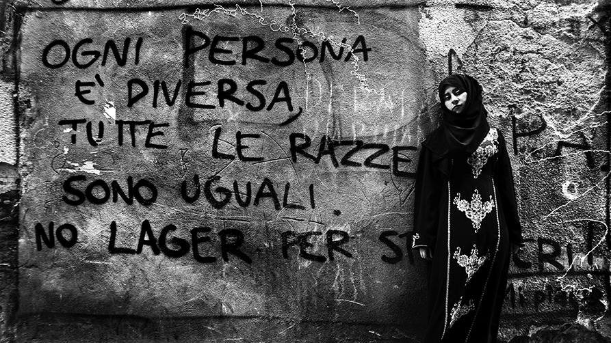 Migrazioni e identità in due mostre a Sassari