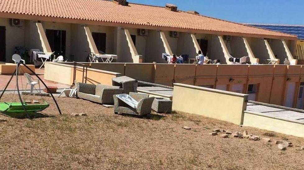 Trinità, proteste contro i migranti