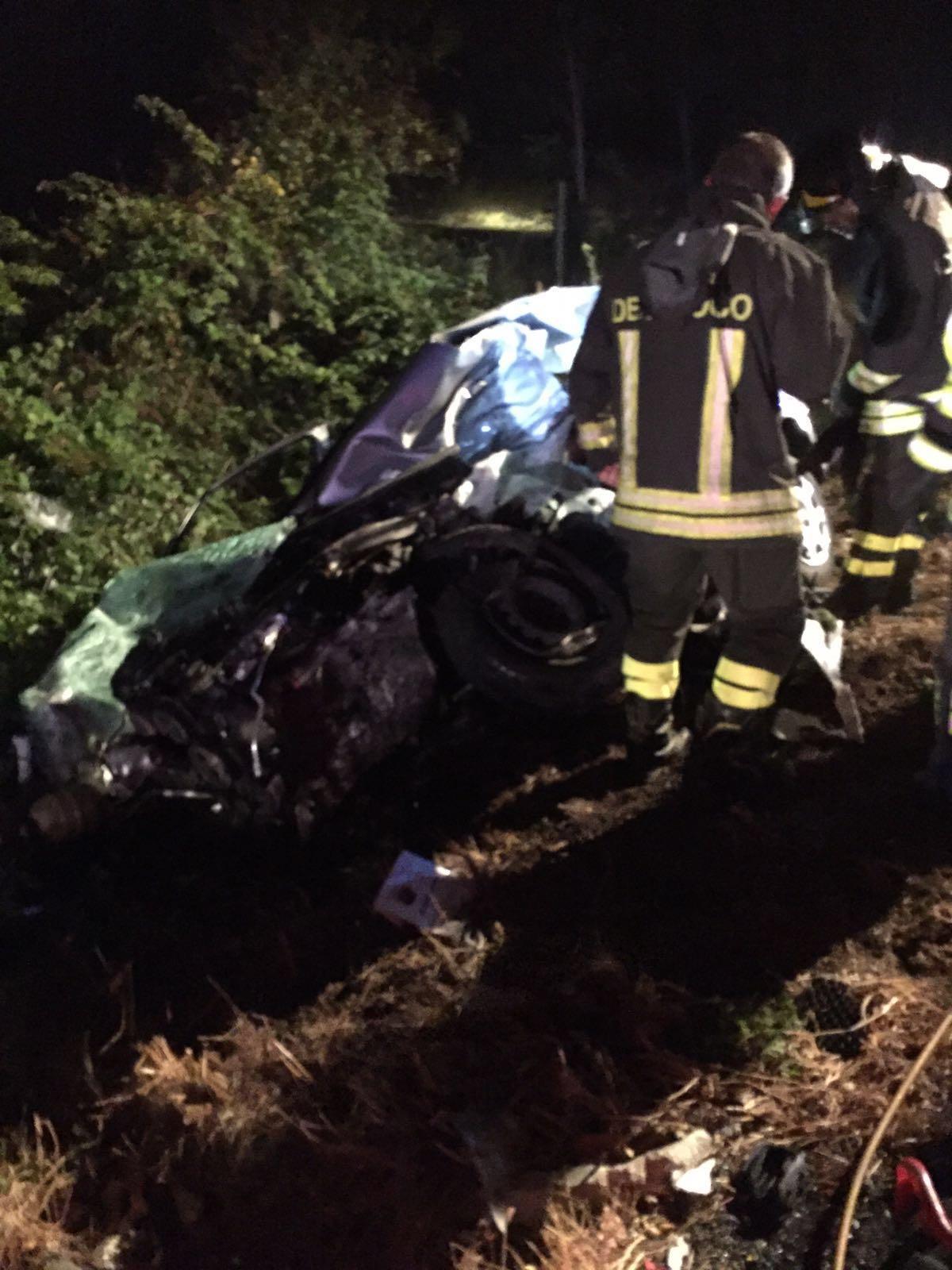 Vigili del fuoco sul posto