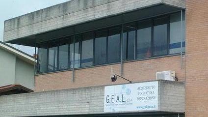 Fanghi tossici dentro le colline da cartolina: Geal coinvolta nell’inchiesta rifiuti
