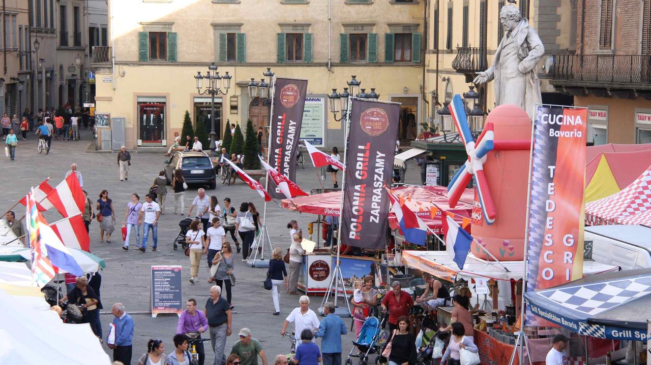 Il Mercato europeo torna in piazza Duomo a Prato da giovedì 15 a domenica 18 settembre