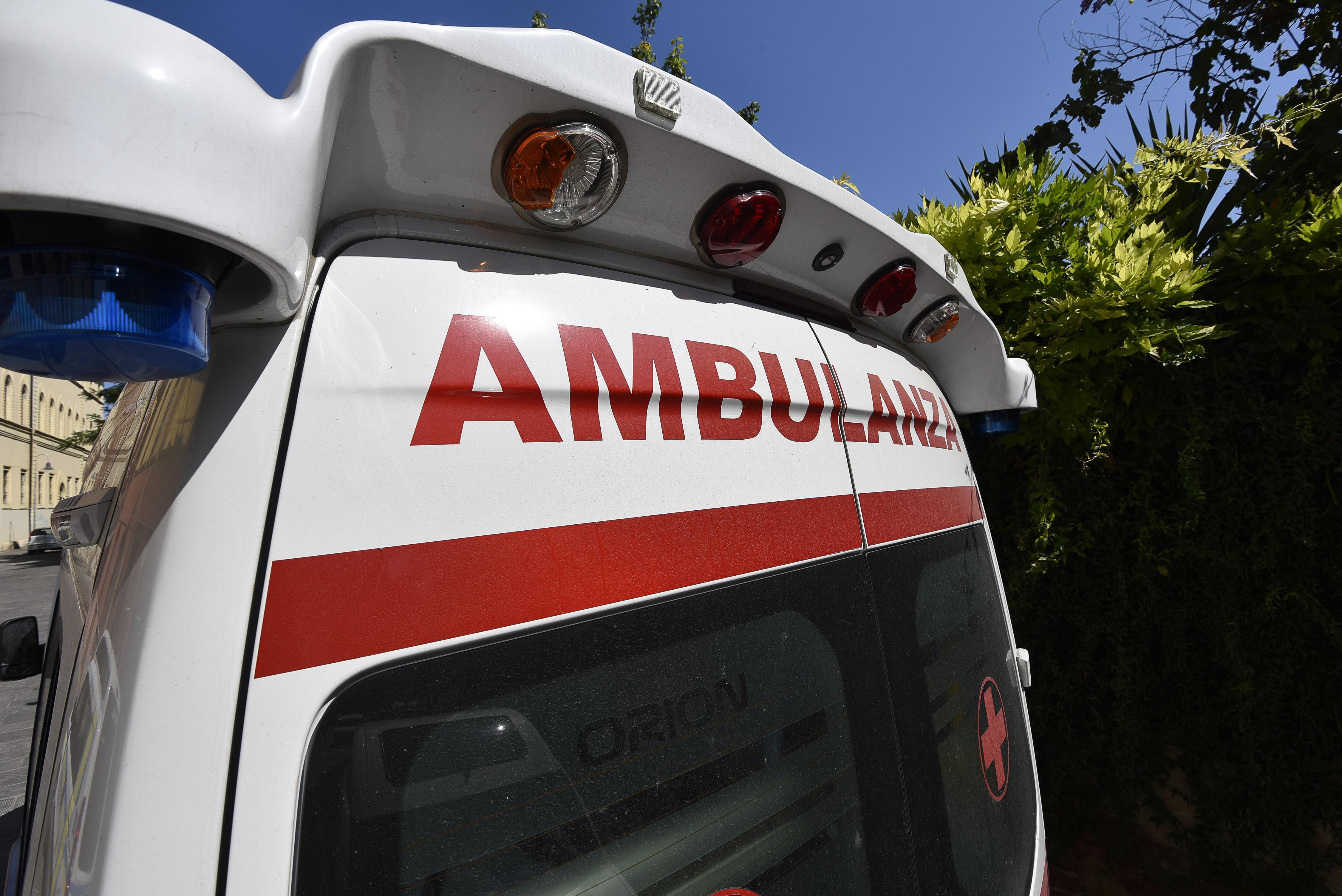 Ucciso da un malore appena uscito di casa