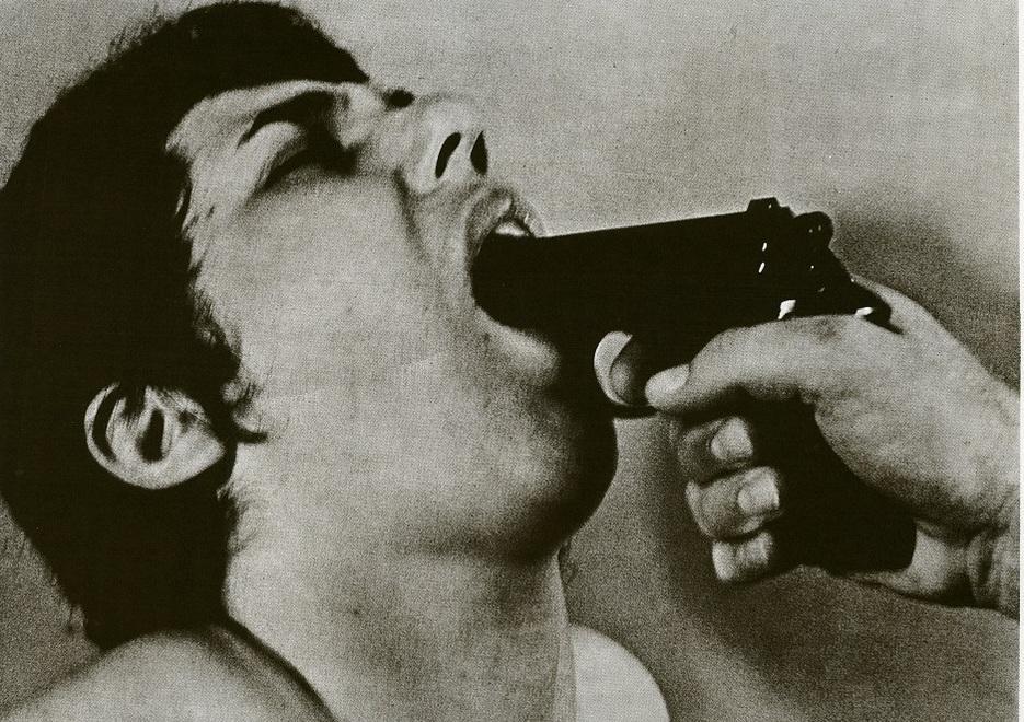 Sesso e sottomissione: i tabù della cultura maschilista per Judy Chicago