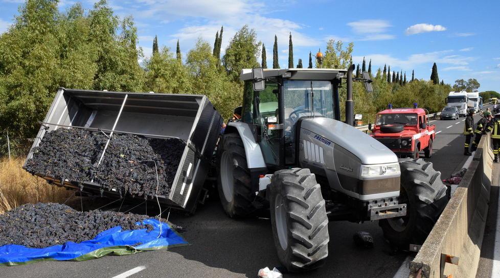 Trattori sulla statale Manca ancora la viabilità alternativa
