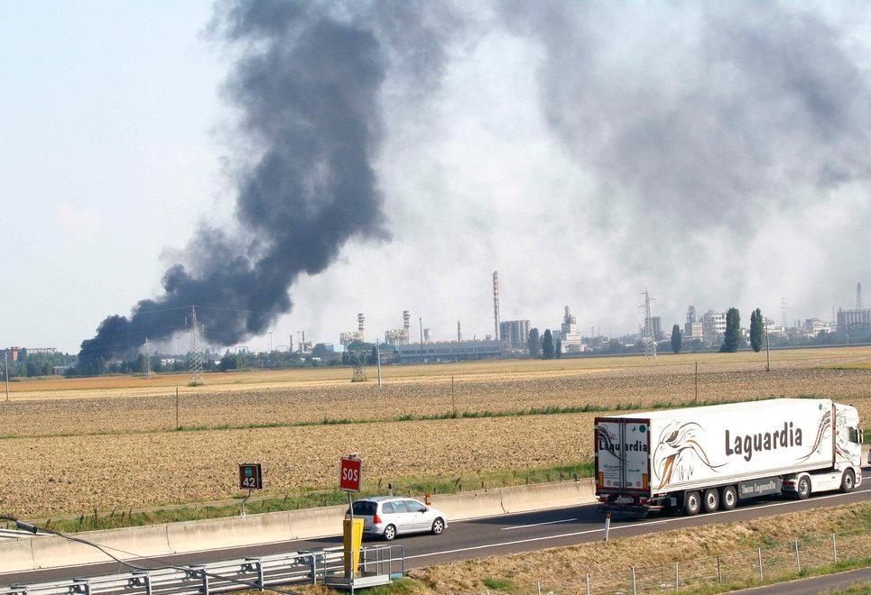 Plastica a fuoco, ‘caccia’ alle diossine 