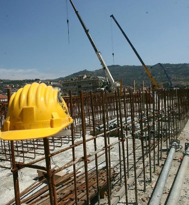 Crolla il settore edile: allarme della Cisl sulla disoccupazione 