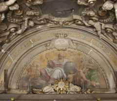 I segreti del Duomo tra affreschi nascosti e statue murate 