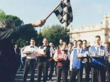 Nerio Natalini starter di una delle prime edizioni della corsa dei camerieri