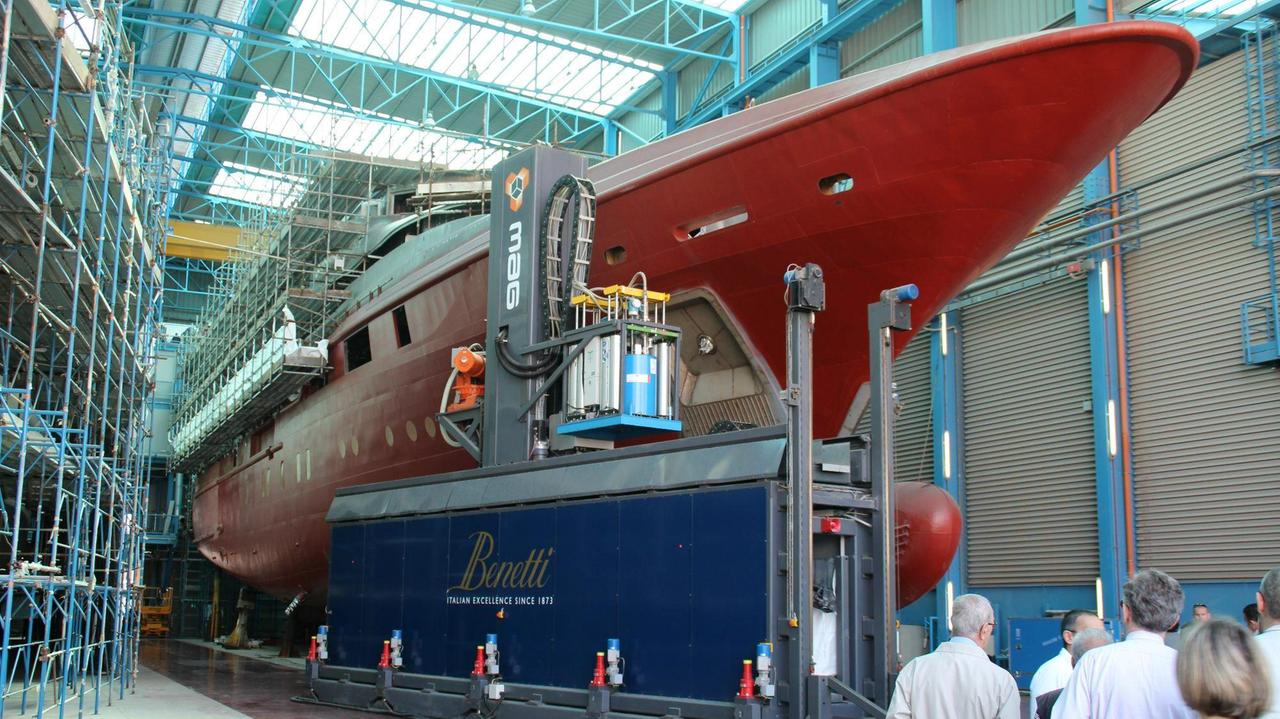 Il cantiere navale Benetti a Livorno