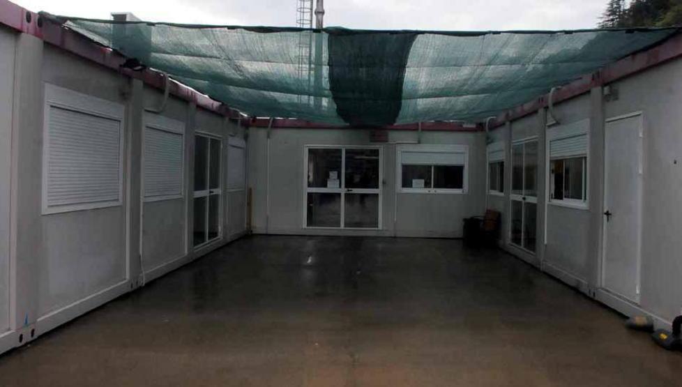 Tutti a scuola, ma per 400 le aule sono nei container 