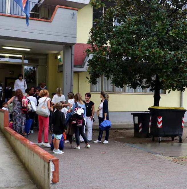 Alla Menconi traslocano sei aule, ristretta la mensa 