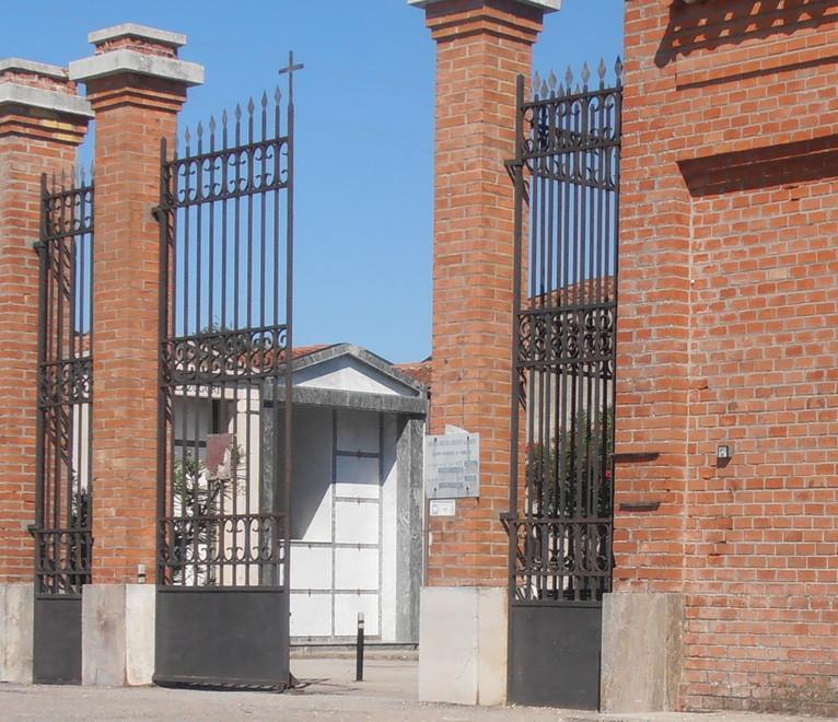 Sopralluoghi dentro al cimitero 