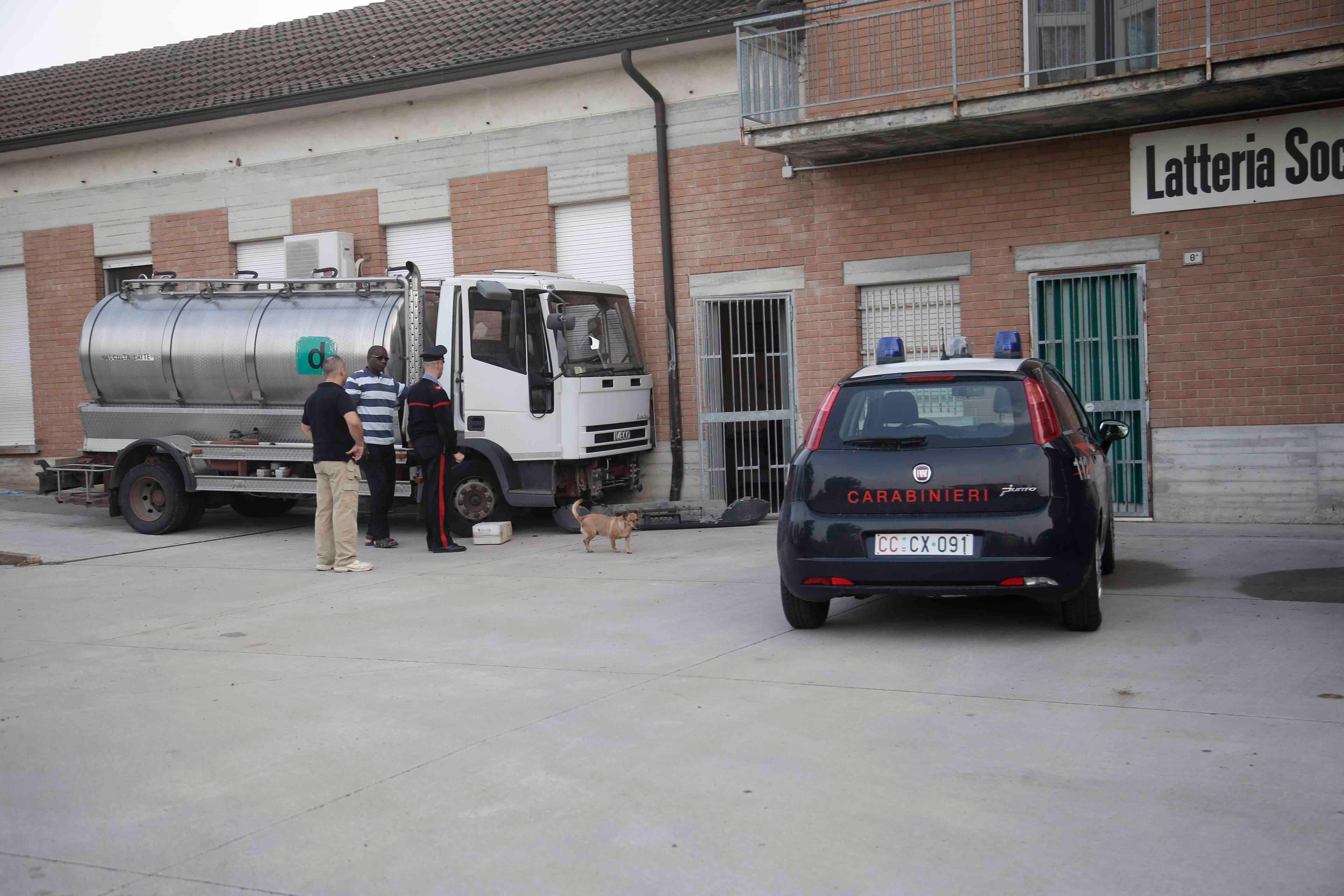 Cavriago, infortunio sul lavoro alla Latteria 2000 
