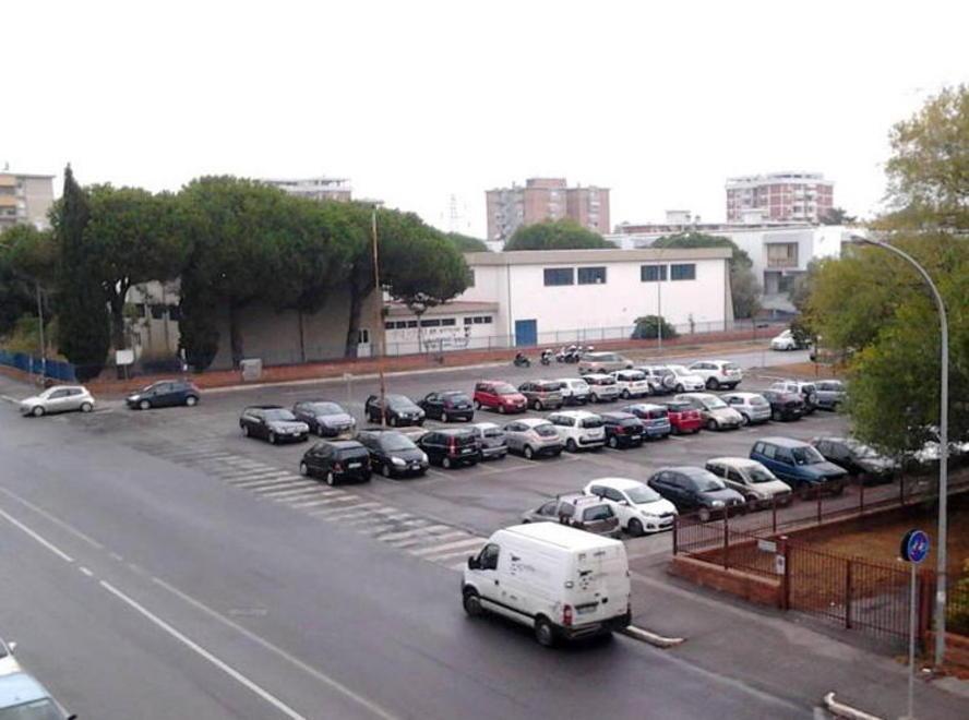 Maxi ingorgo in via De Gasperi 