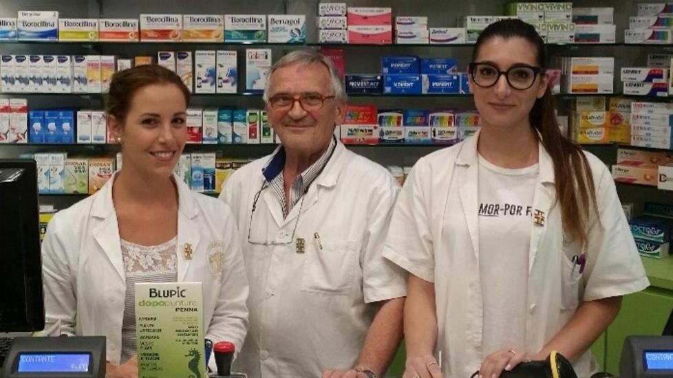 La farmacia Santo Stefano ha traslocato