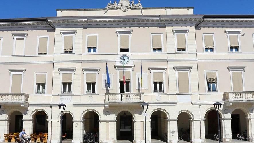 Comune, più di 6mila euro alla parrocchia