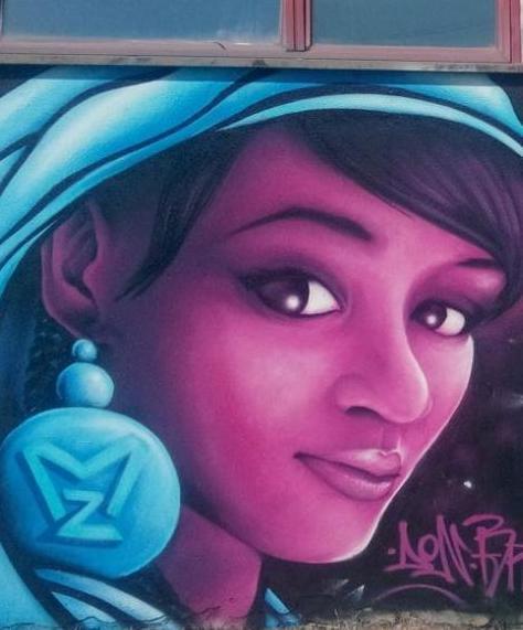 Nuovi graffiti sulla parete del palazzetto