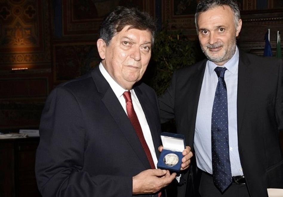 La medaglia Musajo 2016 al professor Baraldi (Unife)