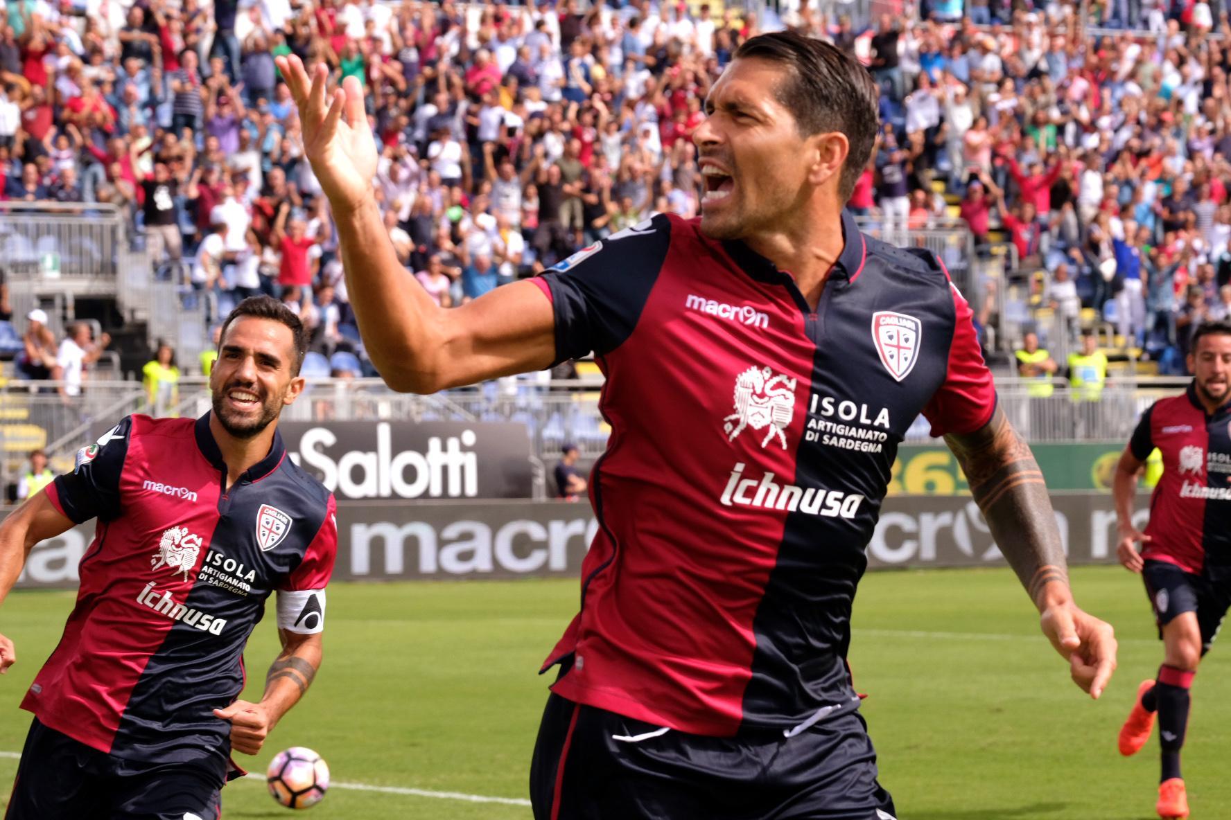 L'esultanza di Borriello per il primo gol