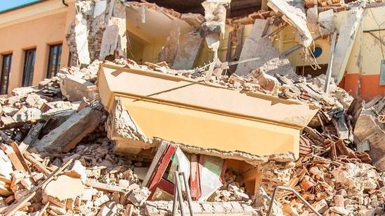 Terremoto, lo sport vuole attrezzare una palestra scolastica