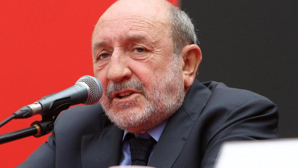 Galimberti a Festival Filosofia «Tra l’uomo e le macchine un terrificante agonismo»