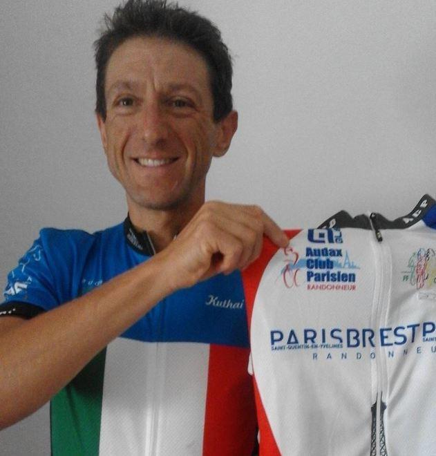 L’uomo che sussurra alla bici 431 chilometri sulle Dolomiti 