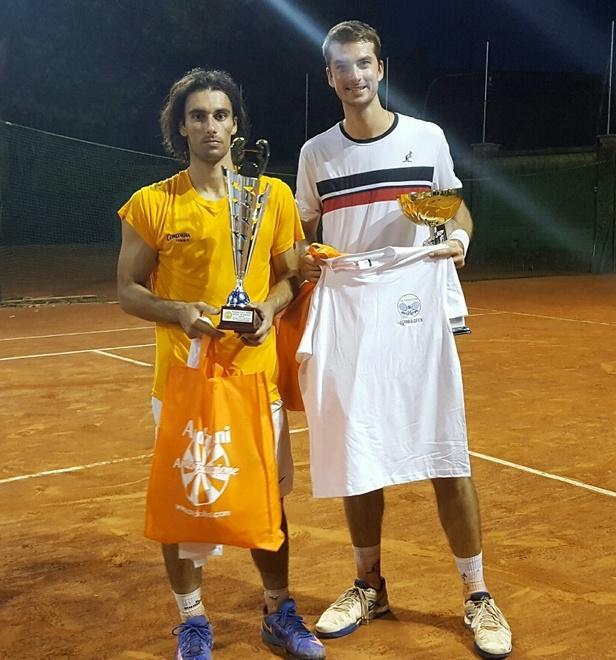 Righi lotta e vince il torneo di Cento 